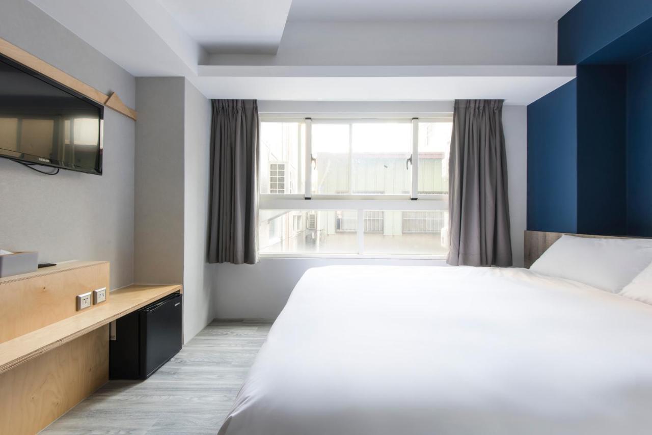 Sparrow Hotel Тайджун Екстериор снимка