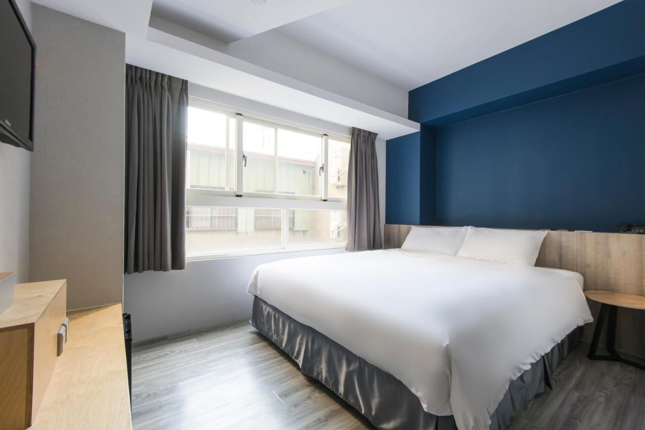 Sparrow Hotel Тайджун Екстериор снимка