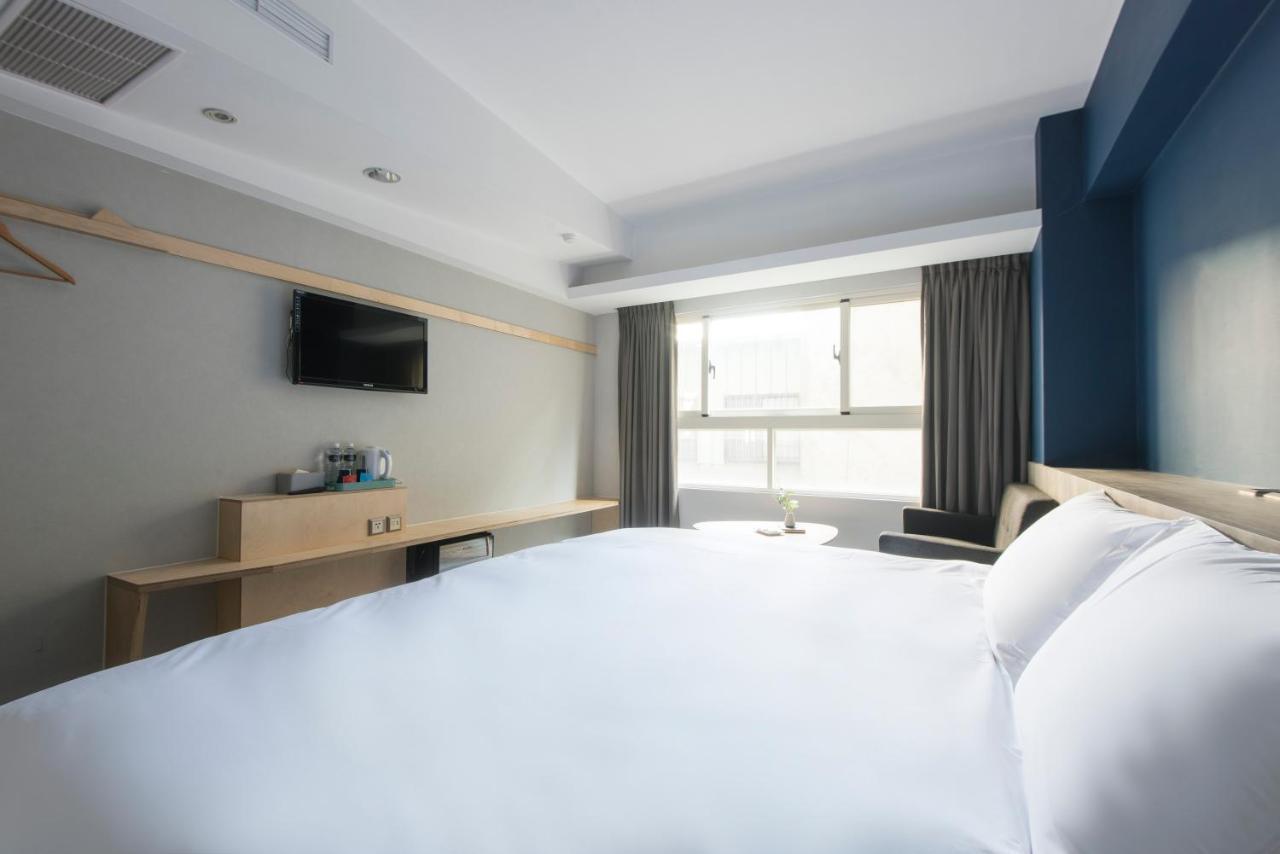 Sparrow Hotel Тайджун Екстериор снимка